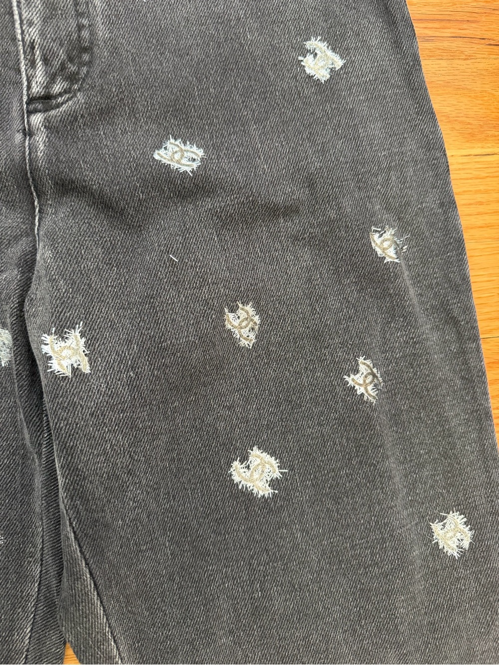 Chanel Grey Denim Jeans with Foil Silver Logo Details - Picture 4 of 7